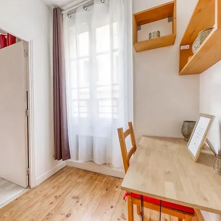Daire Versailles:t2 Au Style Oriental A 5 Min Du Chateau *